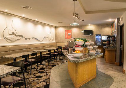 Comfort Hotel 3*