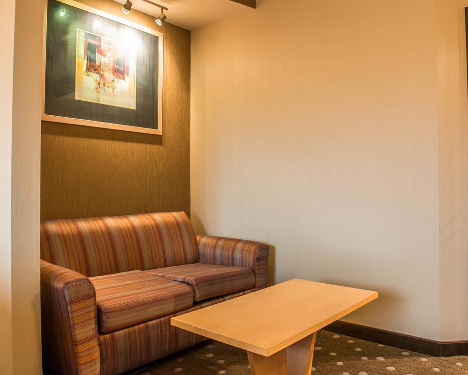 Comfort Hotel Monroeville