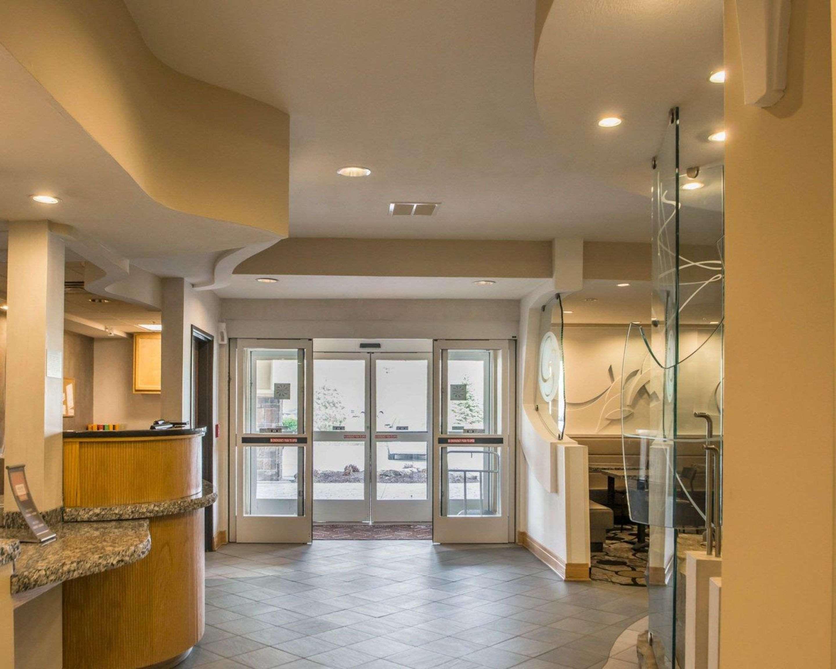 Comfort Hotel Monroeville