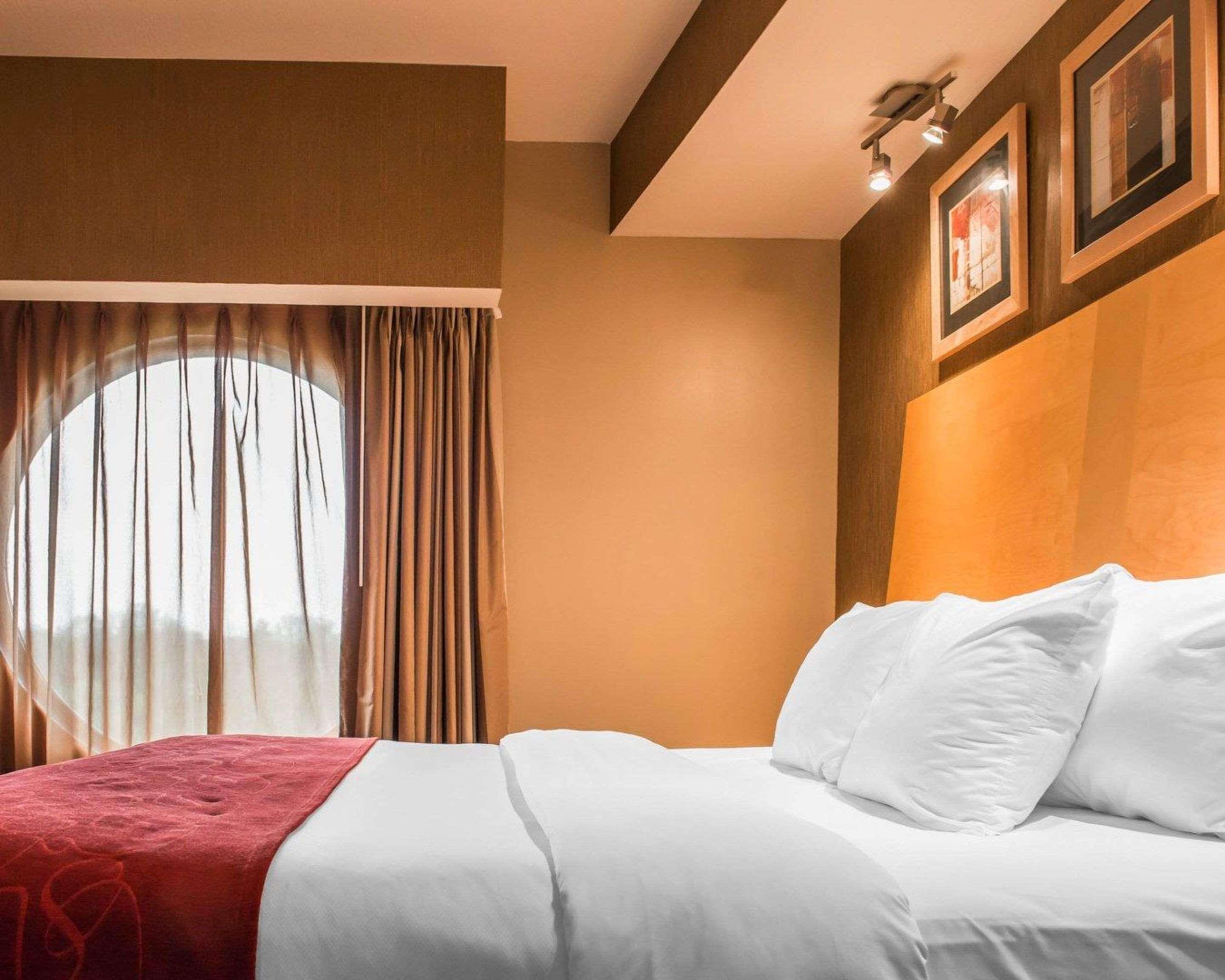 Comfort Hotel Monroeville