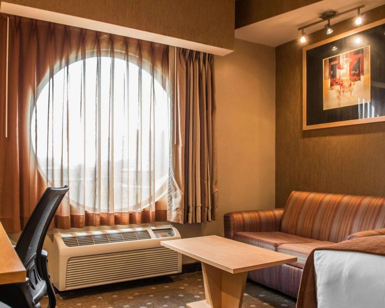 Comfort 3* Monroeville