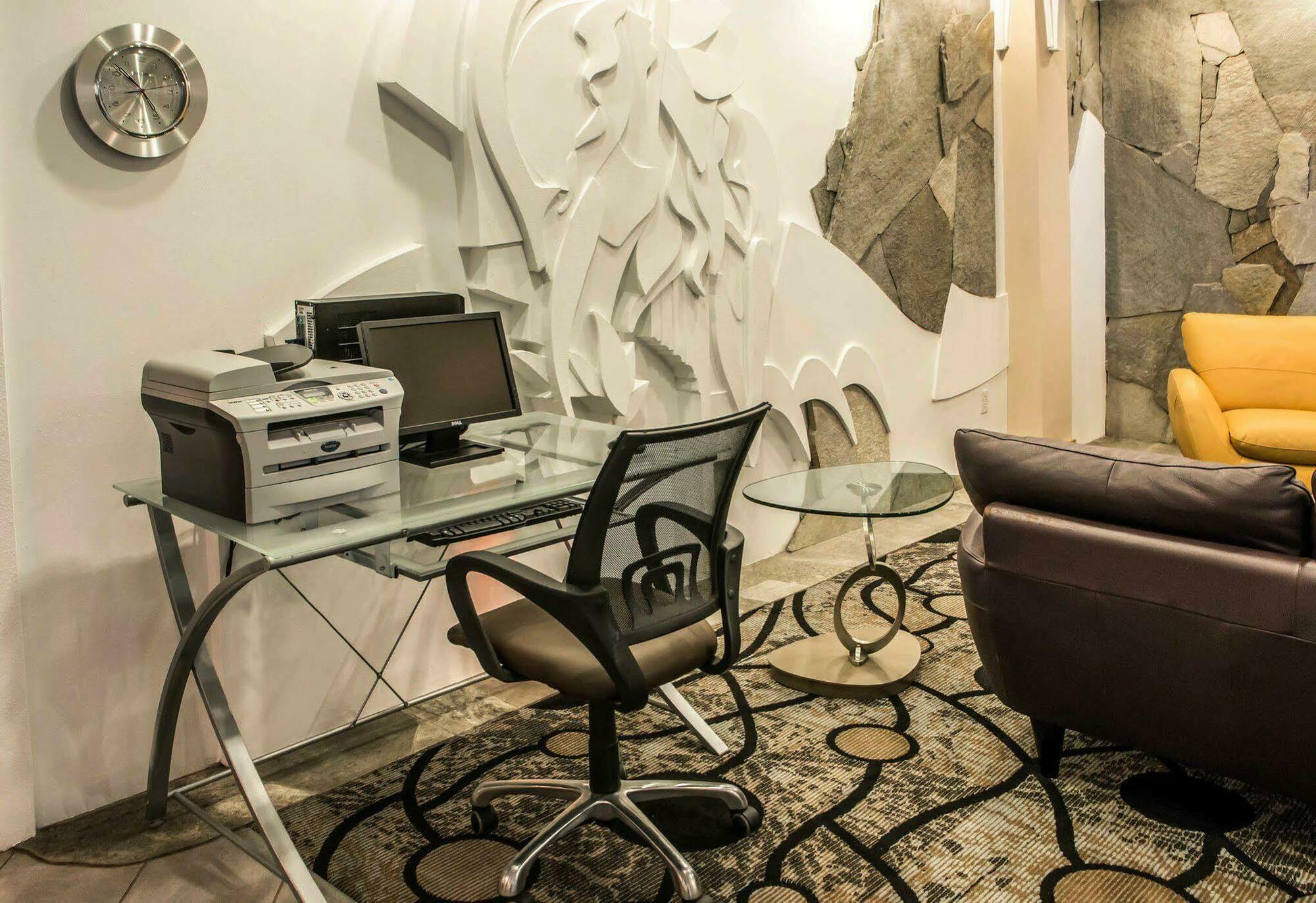 Comfort Hotel Monroeville
